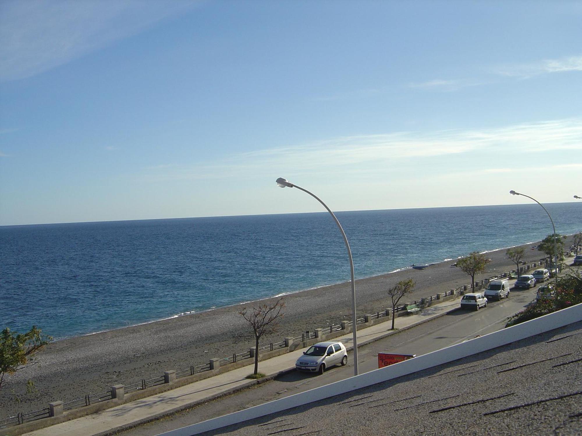 Mirone Apartment Fronte Mare Beachfront House 로칼루메라 외부 사진